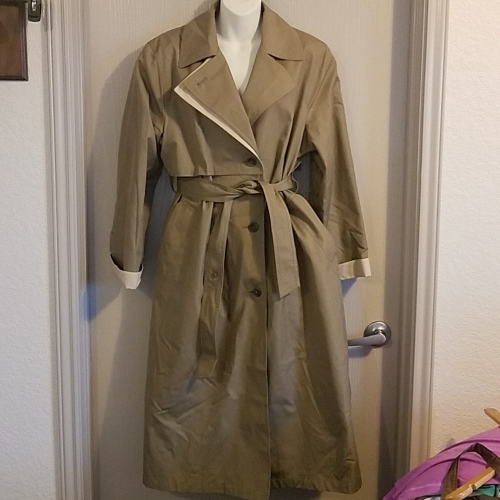 VINTAGE London Towne Trench COAT - 1970s? 1980s?